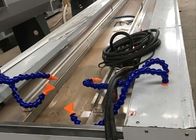 ポリ塩化ビニールのプロフィールの放出のダイスのための機械を作る高速プラスチック プロフィールの生産ライン
