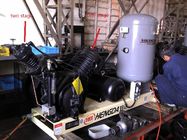 10HP 30Barピストン タイプ空気圧縮機、低雑音オイルの自由大気の圧縮機