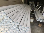 給水及び機械およびケーブルの管の放出ラインを作る排水の管